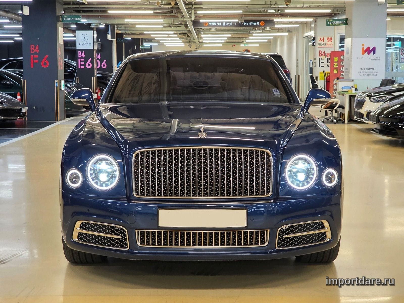 BENTLEY MULSANNE 2017 — 86 000 км, Корея — под ключ — фото 1