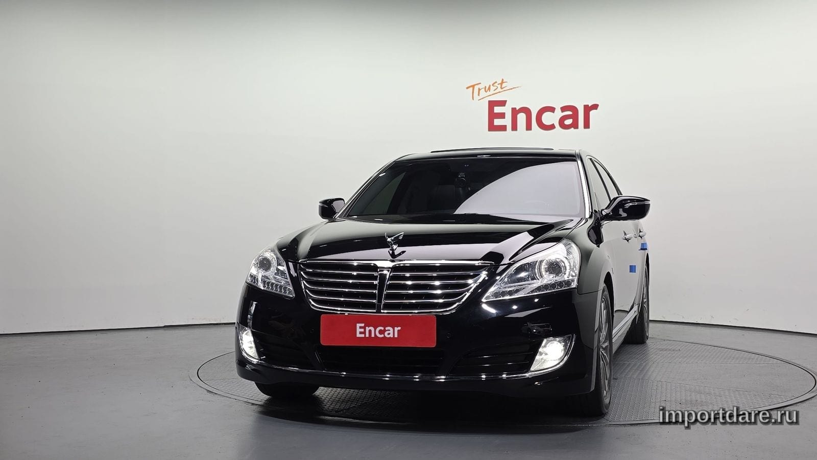 Hyundai Equus New сбоку
