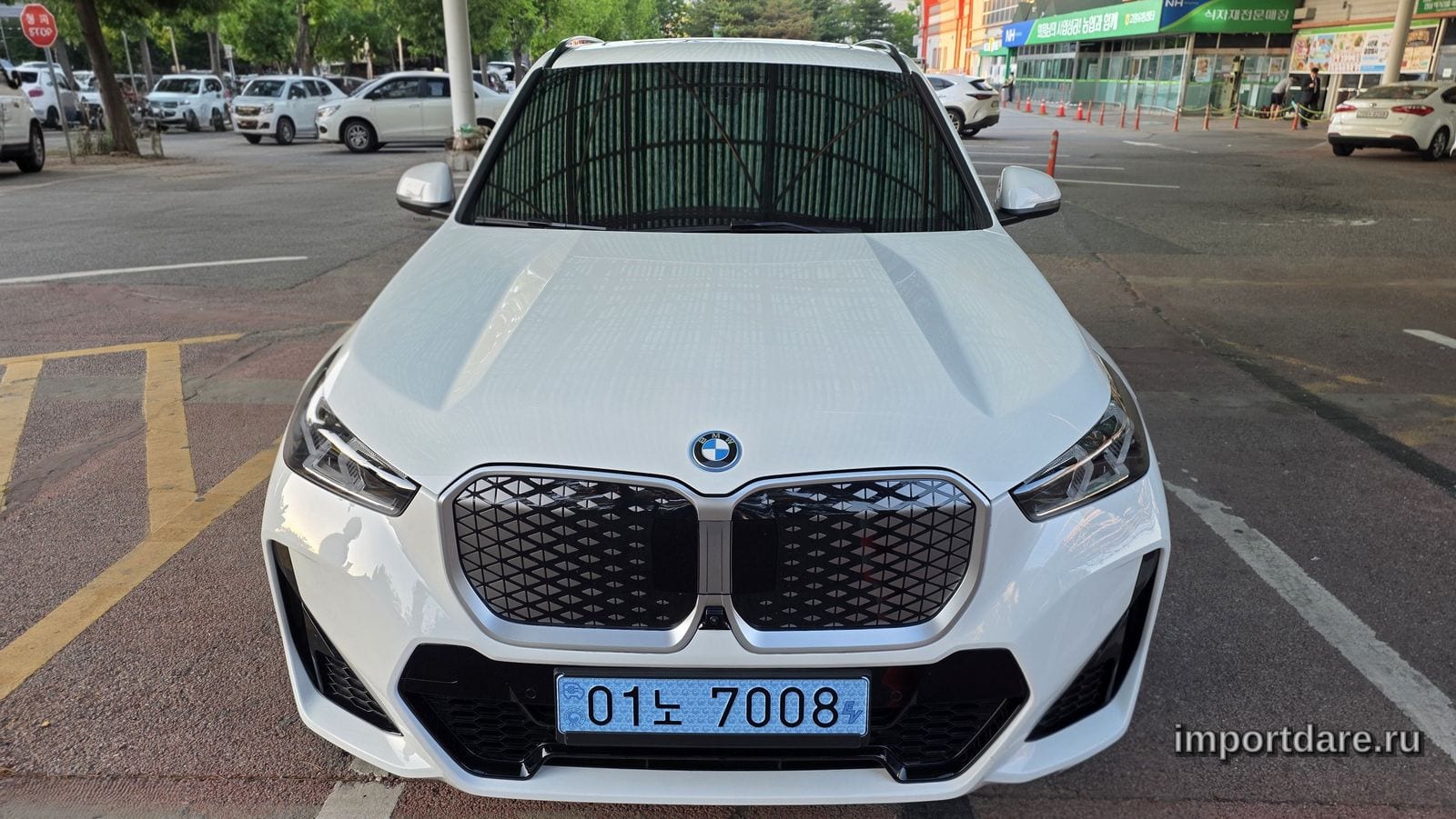 BMW iX1 2025