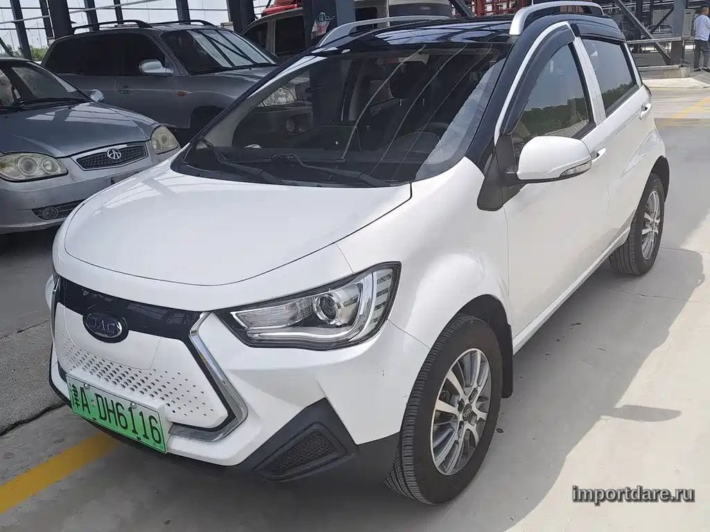 JAC MOTORS IEV6E 2020 — 50 000 км, белый, Китай — под ключ — фото 1