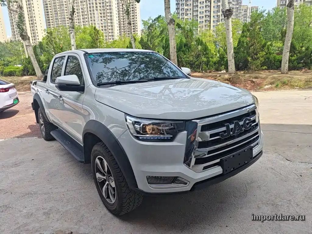 JAC Motors сзади
