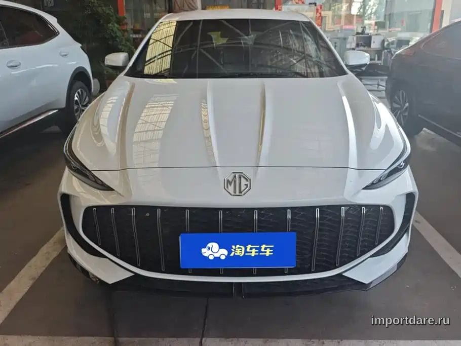 MG MG5 сбоку