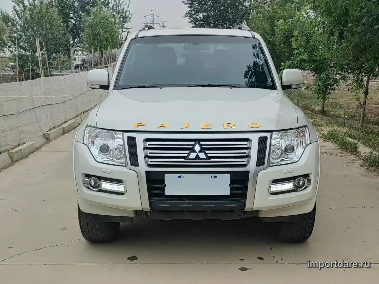 MITSUBISHI PAJERO IMPORT 2019 — 75 000 км, белый, Китай — под ключ — фото 1