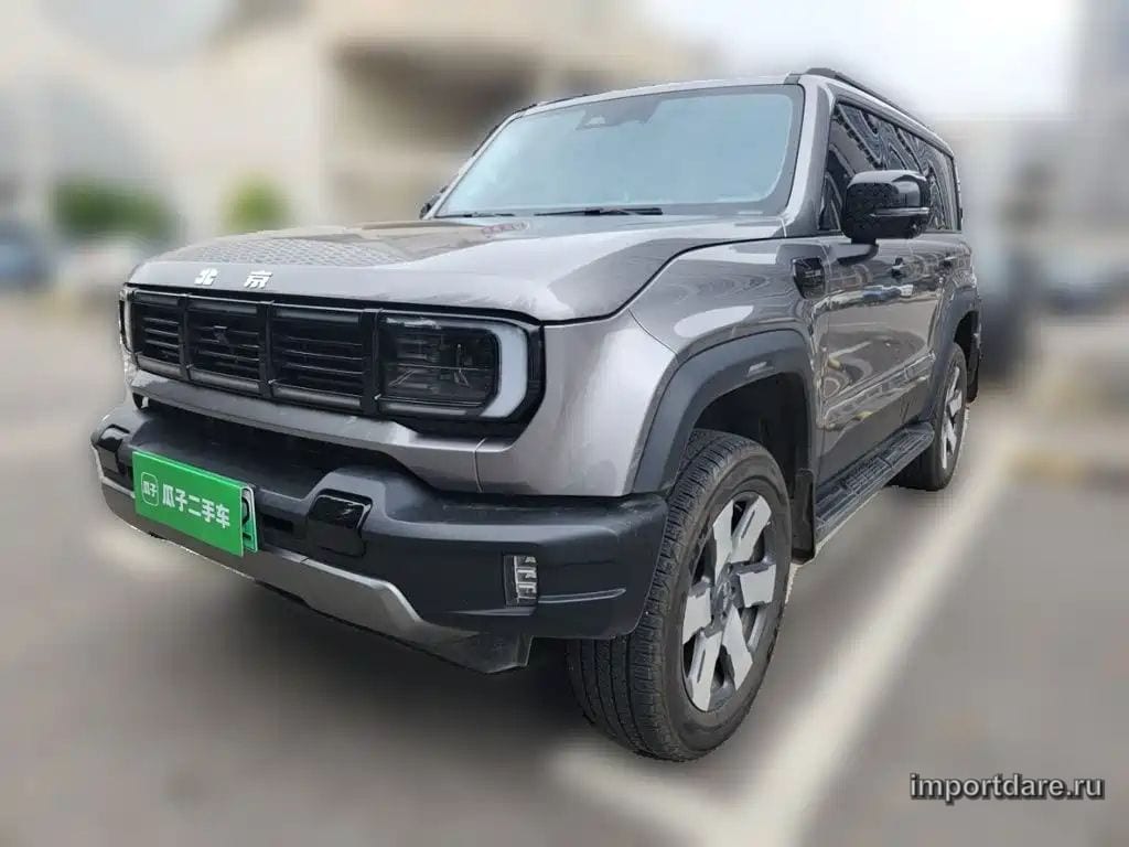 BAIC BJ40 REEV 2025 — 20 700 км, серебристый, Китай — под ключ — фото 1