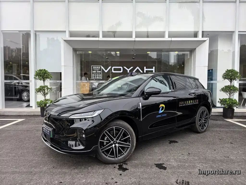 Voyah Zhiyin спереди
