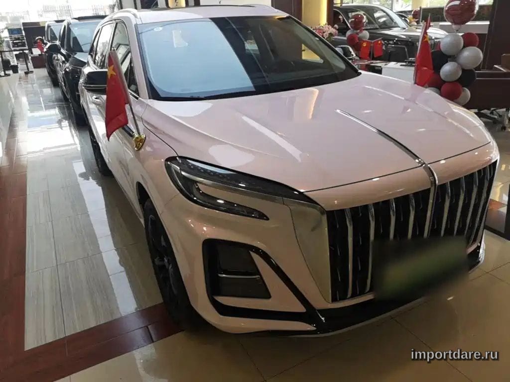 Hongqi HS3 сзади