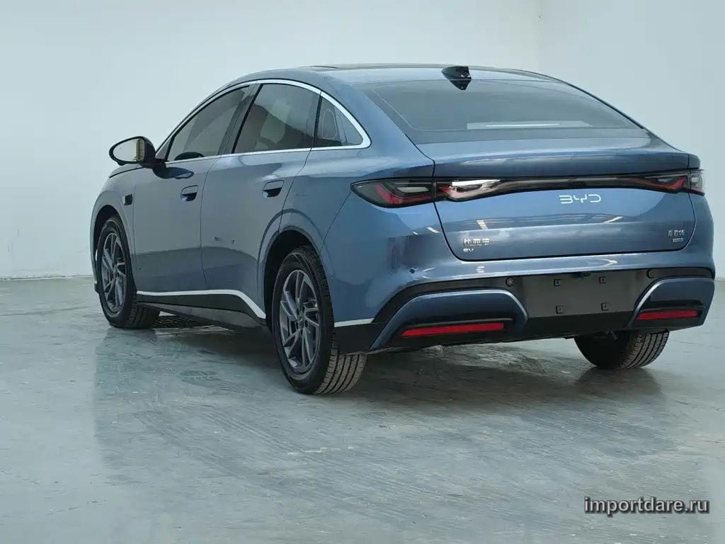 BYD Seal 06 DM-I сбоку