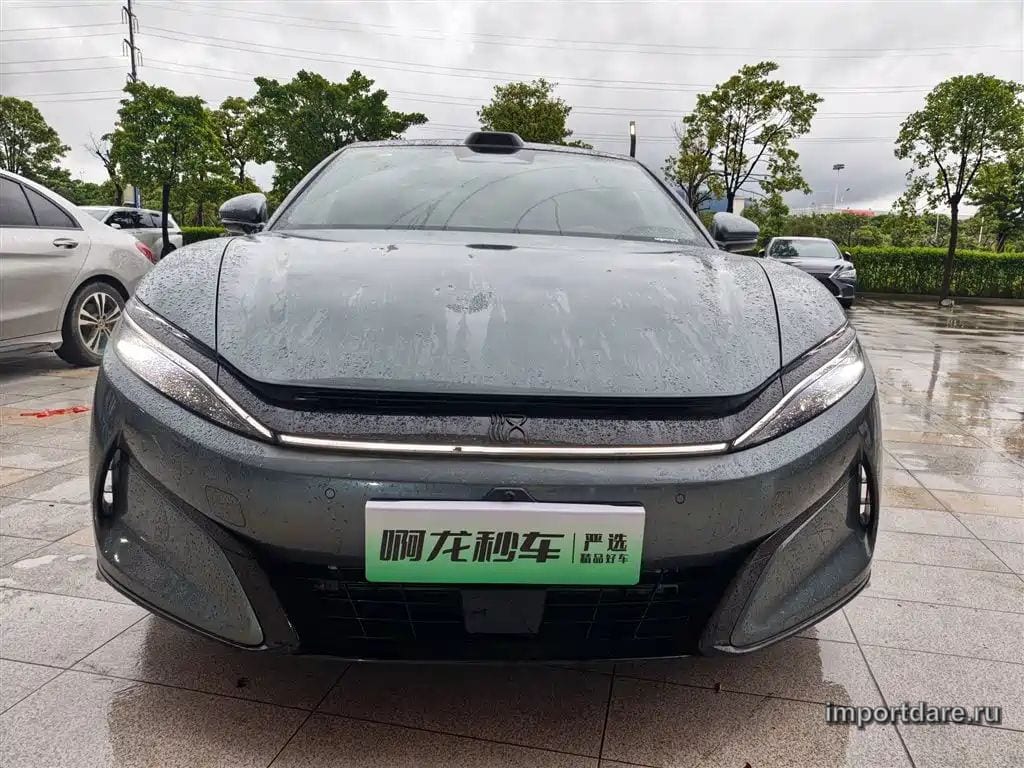 BYD Han L сбоку