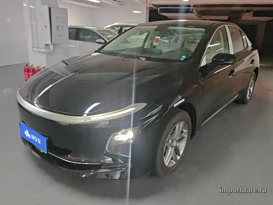 Hongqi E-QM5 2026