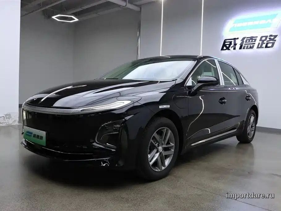 Hongqi E-QM5 2026