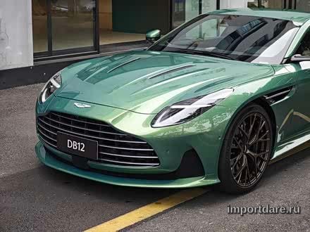 Aston Martin DB12 2023