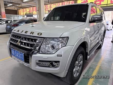 Mitsubishi Pajero 2020