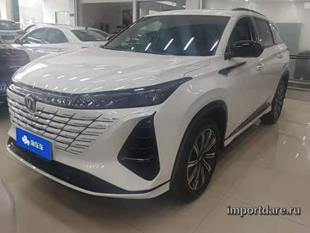 Changan CS75PLUS сзади