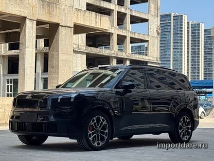 Lynk & Co 900 2025
