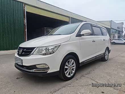Baojun 730 сбоку
