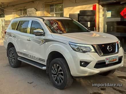 Nissan Terra 2020