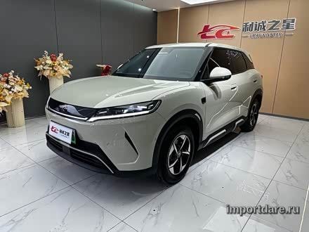 BYD Yuan Up сзади