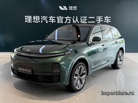 Li Auto L7 сзади