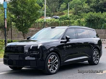 Lynk & Co 900 2025