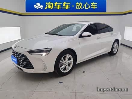Buick Regal сбоку