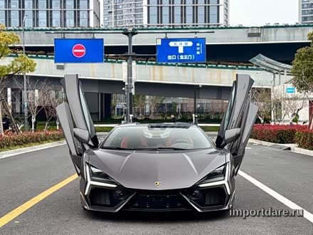 Lamborghini Revuelto 2023