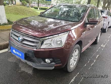 Venucia T70 2015