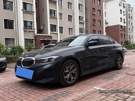 BMW I3 сзади