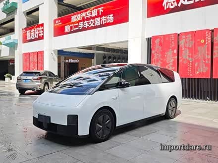 Li Auto MEGA 2025