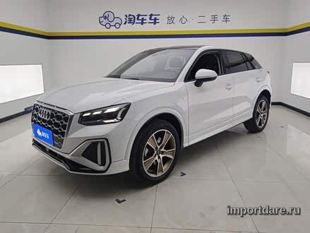 Audi Q2L сзади