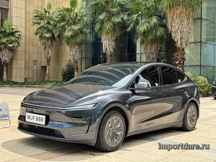 Tesla Model Y L 2025