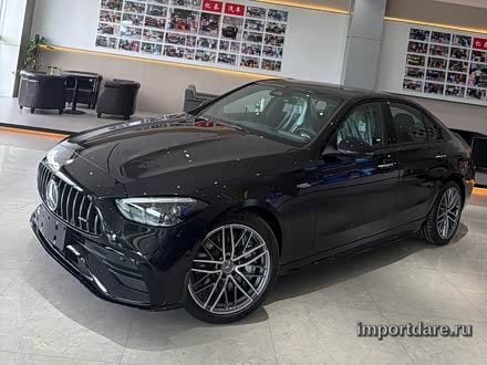 Mercedes-Benz C-Class спереди