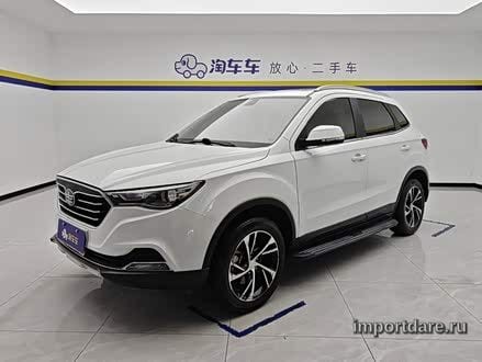 Bestune X40 сзади