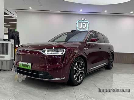 AITO M7 сзади