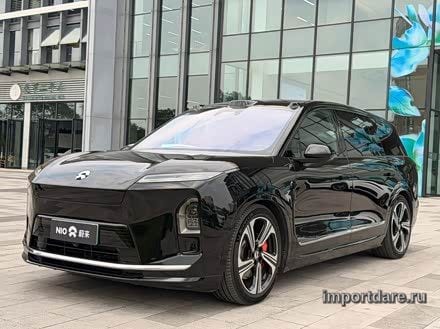 Nio ES8 спереди