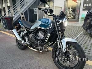 Honda CB500 Super Four сзади