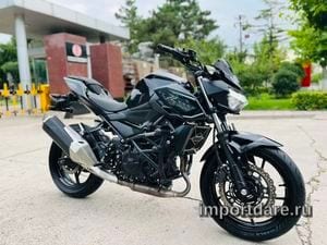 Kawasaki Z400 сбоку