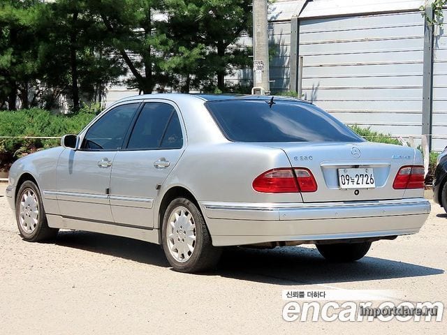 MERCEDES-BENZ E-CLASS W210 2001 — 69 409 км, серебристый, Корея — под ключ — фото 3