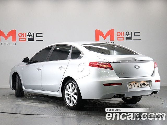 Renault Korea SM7 Nova сбоку