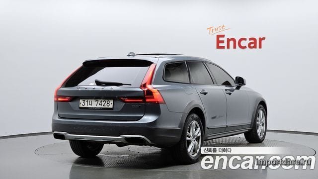 VOLVO V90 CROSS COUNTRY 2018 — 252 006 км, серый, Корея — под ключ — фото 2