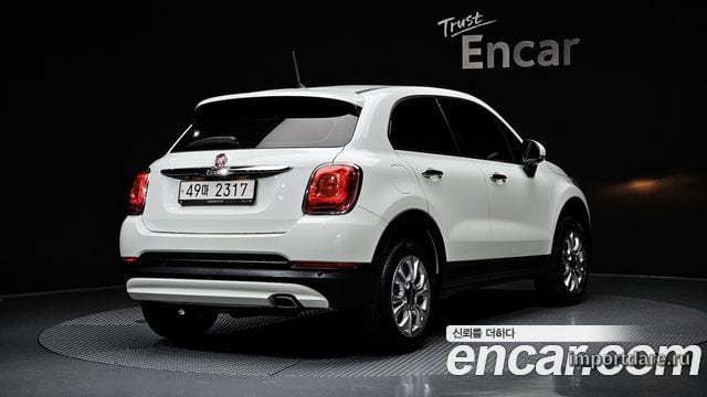 FIAT 500X сбоку