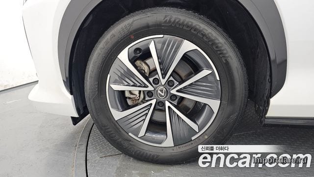 Lexus RZ450E детали