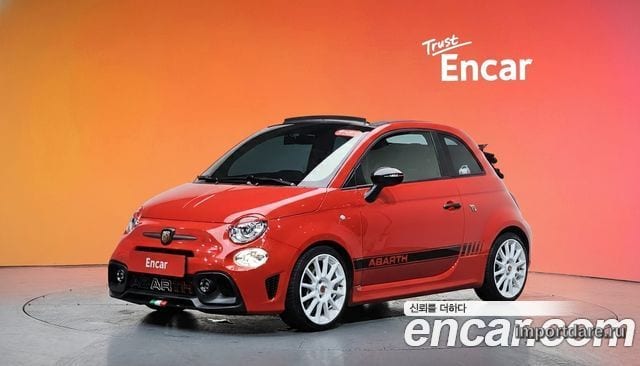 FIAT 500C сбоку