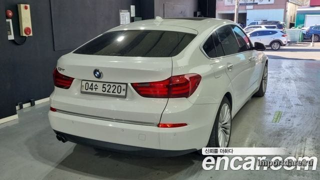 BMW 5 SERIES GT 2017 — 142 017 км, белый-перламутр, Корея — под ключ — фото 2