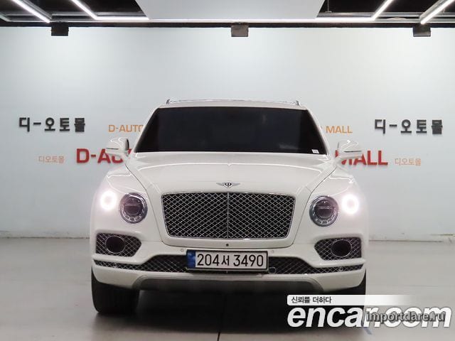 BENTLEY BENTAYGA 2018 — 86 400 км, белый, Корея — под ключ — фото 2