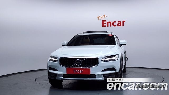 VOLVO V90 CROSS COUNTRY 2018 — 92 158 км, белый, Корея — под ключ — фото 3