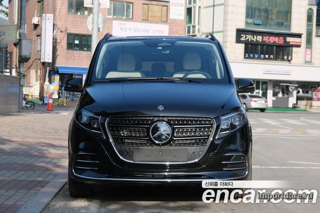 Mercedes-Benz V-Class сбоку