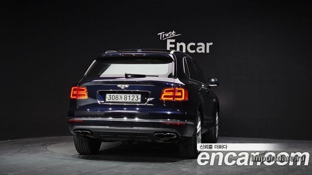 BENTLEY BENTAYGA 2020 — 67 546 км, синий, Корея — под ключ — фото 4