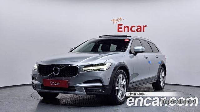 VOLVO V90 CROSS COUNTRY 2017 — 87 446 км, серебристый, Корея — под ключ — фото 1