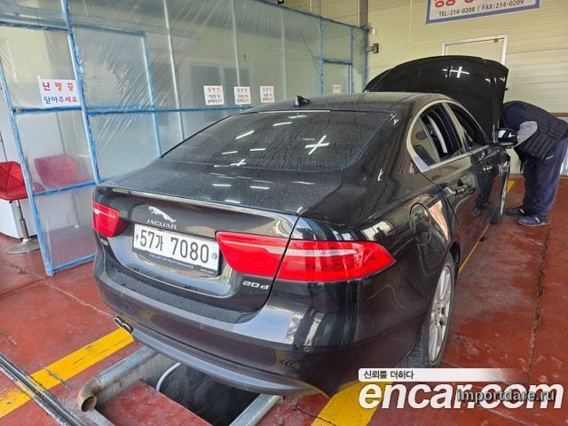 JAGUAR XE 2016 — 220 148 км, чёрный, Корея — под ключ — фото 9