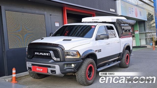 DODGE RAM PICKUP 2018 — 198 065 км, белый, Корея — под ключ — фото 1